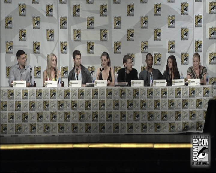 VampireDiariesWorld-dot-nl_TheOriginals-S3SanDiegoComicCon2014Panel0180.jpg