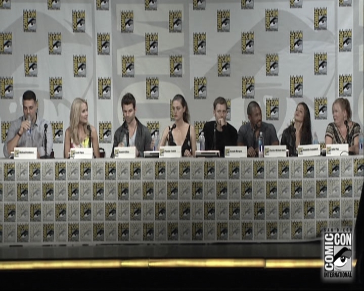 VampireDiariesWorld-dot-nl_TheOriginals-S3SanDiegoComicCon2014Panel0233.jpg