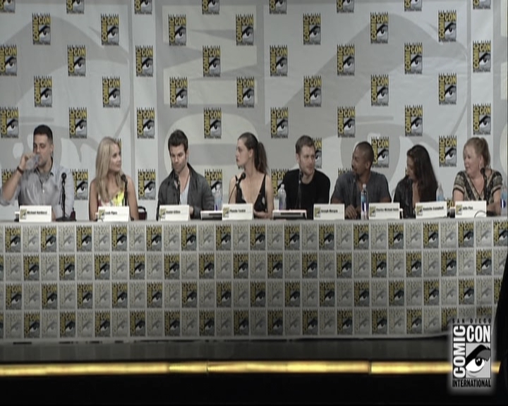 VampireDiariesWorld-dot-nl_TheOriginals-S3SanDiegoComicCon2014Panel0235.jpg