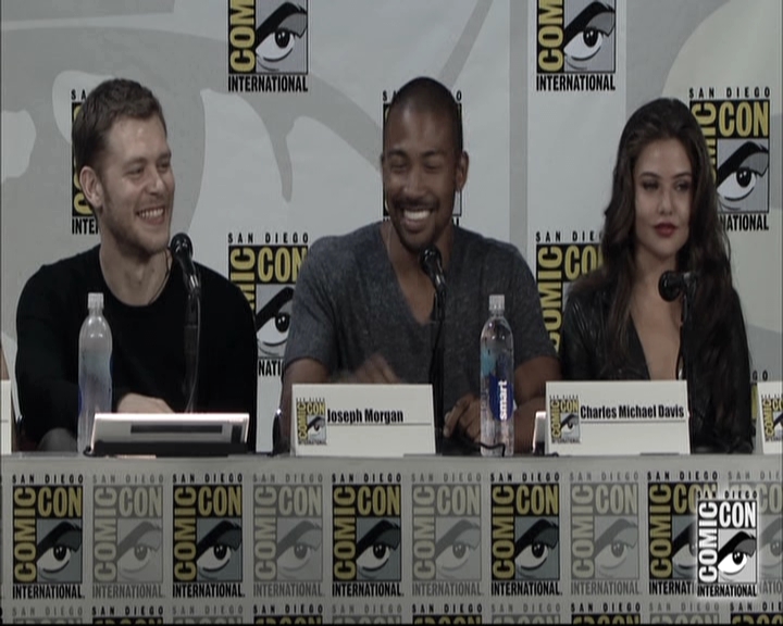 VampireDiariesWorld-dot-nl_TheOriginals-S3SanDiegoComicCon2014Panel0259.jpg