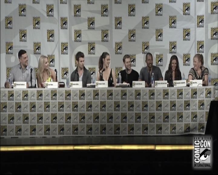 VampireDiariesWorld-dot-nl_TheOriginals-S3SanDiegoComicCon2014Panel0261.jpg