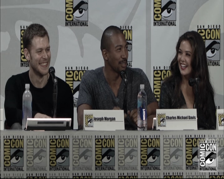 VampireDiariesWorld-dot-nl_TheOriginals-S3SanDiegoComicCon2014Panel0263.jpg