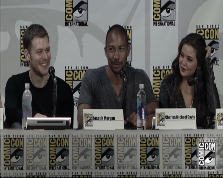 VampireDiariesWorld-dot-nl_TheOriginals-S3SanDiegoComicCon2014Panel0264.jpg