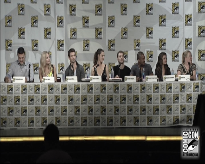 VampireDiariesWorld-dot-nl_TheOriginals-S3SanDiegoComicCon2014Panel0273.jpg