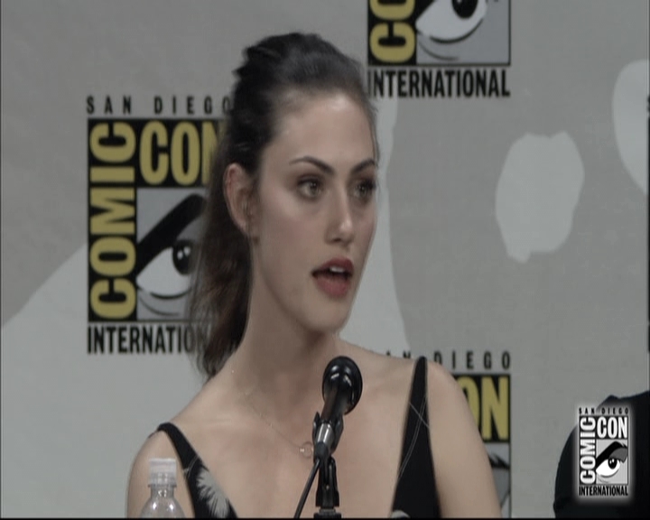 VampireDiariesWorld-dot-nl_TheOriginals-S3SanDiegoComicCon2014Panel0318.jpg