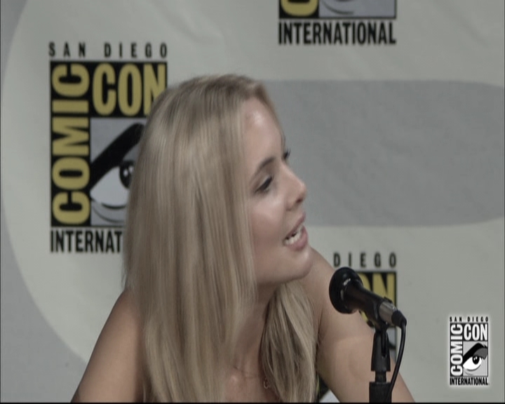 VampireDiariesWorld-dot-nl_TheOriginals-S3SanDiegoComicCon2014Panel0521.jpg