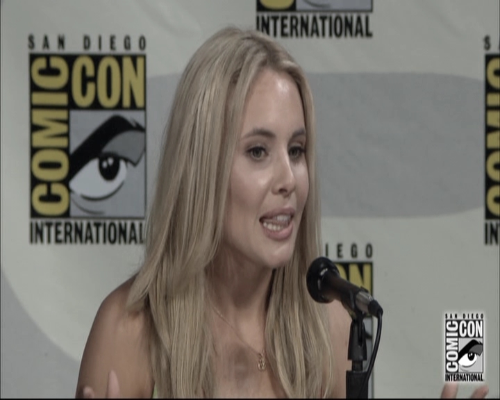 VampireDiariesWorld-dot-nl_TheOriginals-S3SanDiegoComicCon2014Panel0548.jpg