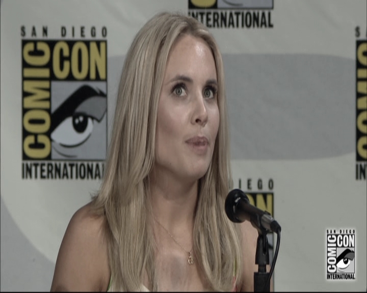 VampireDiariesWorld-dot-nl_TheOriginals-S3SanDiegoComicCon2014Panel0557.jpg