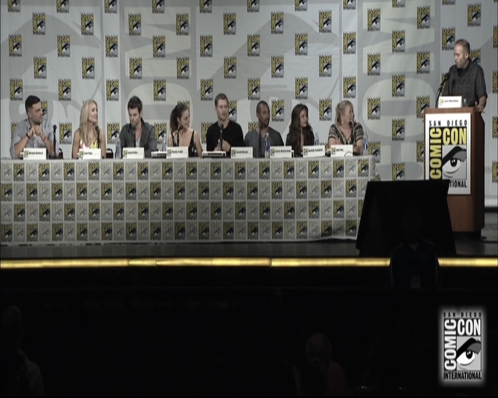 VampireDiariesWorld-dot-nl_TheOriginals-S3SanDiegoComicCon2014Panel0674.jpg