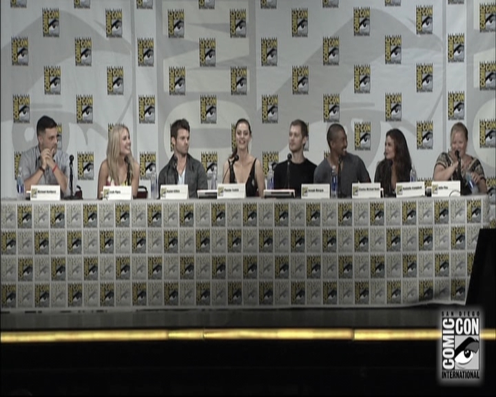 VampireDiariesWorld-dot-nl_TheOriginals-S3SanDiegoComicCon2014Panel0823.jpg