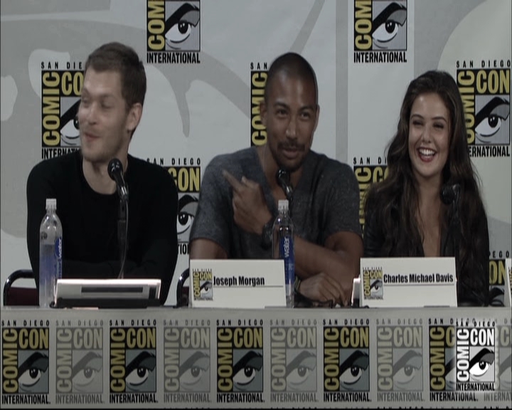 VampireDiariesWorld-dot-nl_TheOriginals-S3SanDiegoComicCon2014Panel0834.jpg