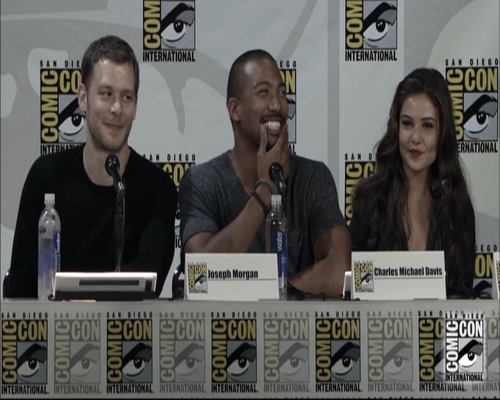 VampireDiariesWorld-dot-nl_TheOriginals-S3SanDiegoComicCon2014Panel0838.jpg