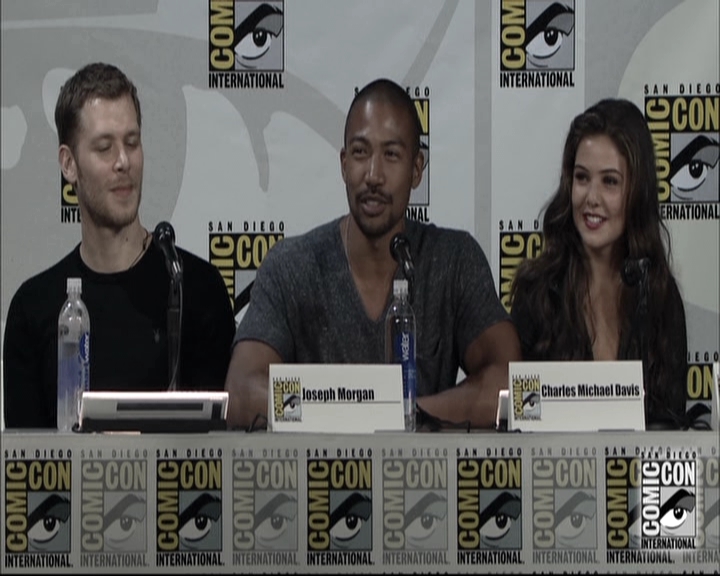 VampireDiariesWorld-dot-nl_TheOriginals-S3SanDiegoComicCon2014Panel0847.jpg