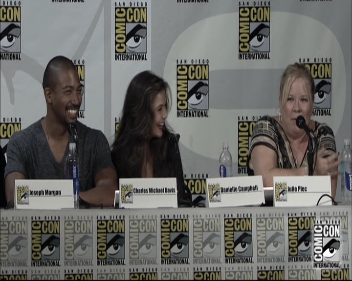 VampireDiariesWorld-dot-nl_TheOriginals-S3SanDiegoComicCon2014Panel0886.jpg