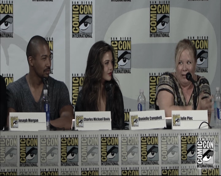 VampireDiariesWorld-dot-nl_TheOriginals-S3SanDiegoComicCon2014Panel0890.jpg