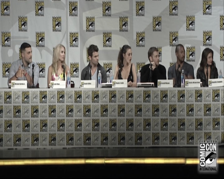 VampireDiariesWorld-dot-nl_TheOriginals-S3SanDiegoComicCon2014Panel0971.jpg