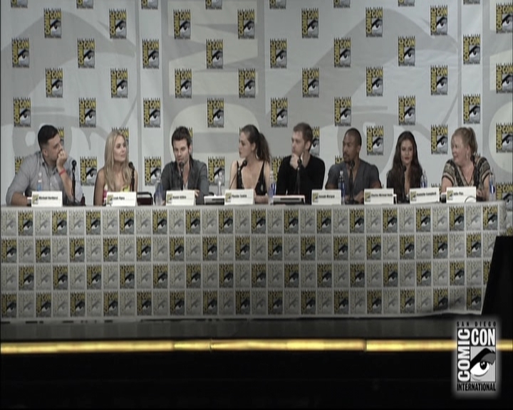 VampireDiariesWorld-dot-nl_TheOriginals-S3SanDiegoComicCon2014Panel1113.jpg