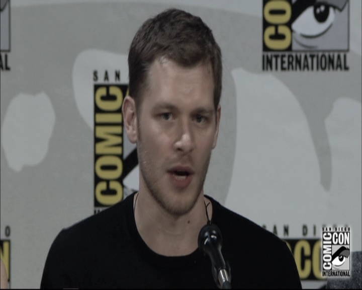 VampireDiariesWorld-dot-nl_TheOriginals-S3SanDiegoComicCon2014Panel1239.jpg