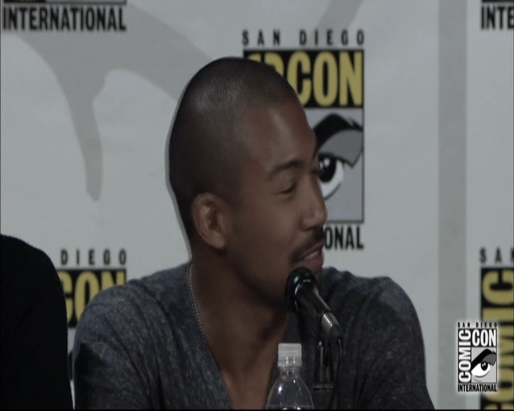 VampireDiariesWorld-dot-nl_TheOriginals-S3SanDiegoComicCon2014Panel1266.jpg