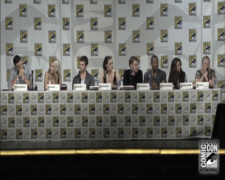 VampireDiariesWorld-dot-nl_TheOriginals-S3SanDiegoComicCon2014Panel1323.jpg