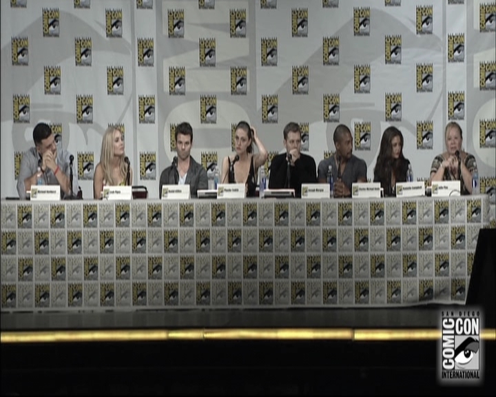 VampireDiariesWorld-dot-nl_TheOriginals-S3SanDiegoComicCon2014Panel1330.jpg