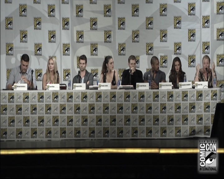 VampireDiariesWorld-dot-nl_TheOriginals-S3SanDiegoComicCon2014Panel1336.jpg