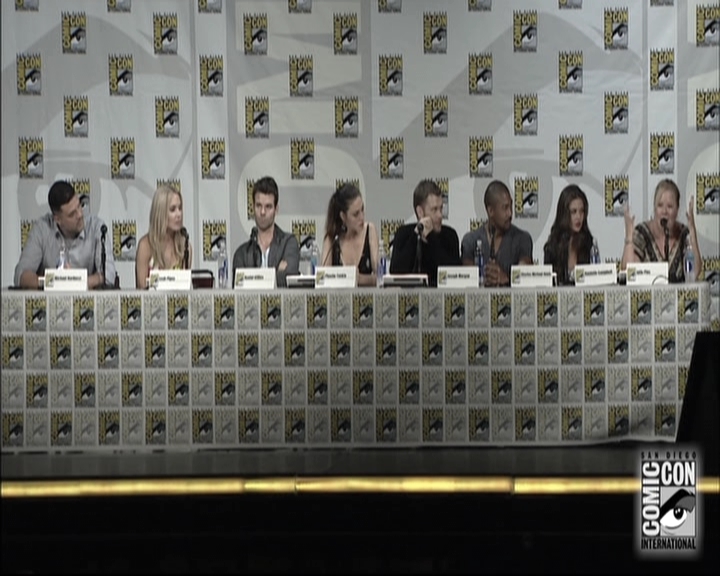 VampireDiariesWorld-dot-nl_TheOriginals-S3SanDiegoComicCon2014Panel1343.jpg