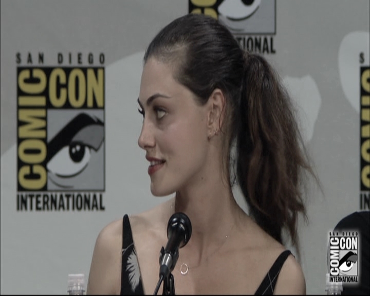 VampireDiariesWorld-dot-nl_TheOriginals-S3SanDiegoComicCon2014Panel1459.jpg