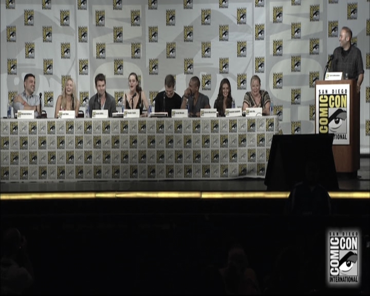 VampireDiariesWorld-dot-nl_TheOriginals-S3SanDiegoComicCon2014Panel1485.jpg