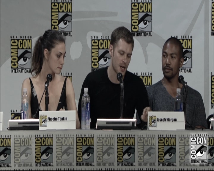 VampireDiariesWorld-dot-nl_TheOriginals-S3SanDiegoComicCon2014Panel1681.jpg