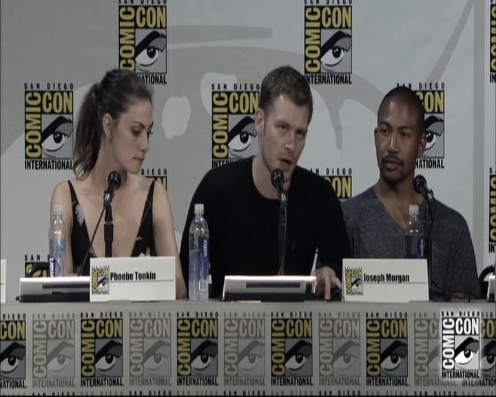 VampireDiariesWorld-dot-nl_TheOriginals-S3SanDiegoComicCon2014Panel1682.jpg