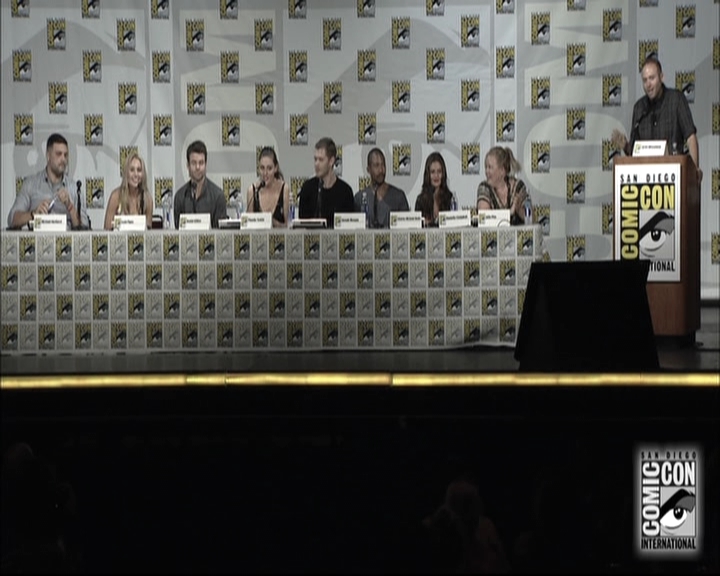 VampireDiariesWorld-dot-nl_TheOriginals-S3SanDiegoComicCon2014Panel1711.jpg