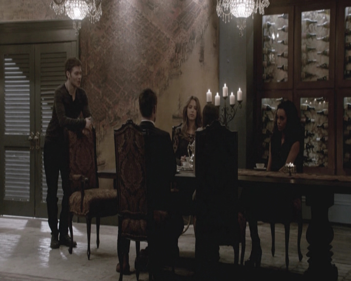 VampireDiariesWorld-dot-nl_TheOriginals-S3GagReel0011.jpg