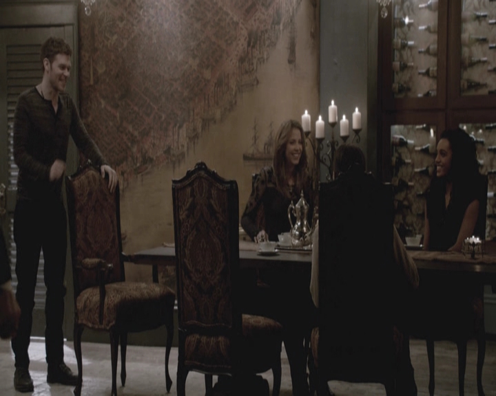 VampireDiariesWorld-dot-nl_TheOriginals-S3GagReel0030.jpg