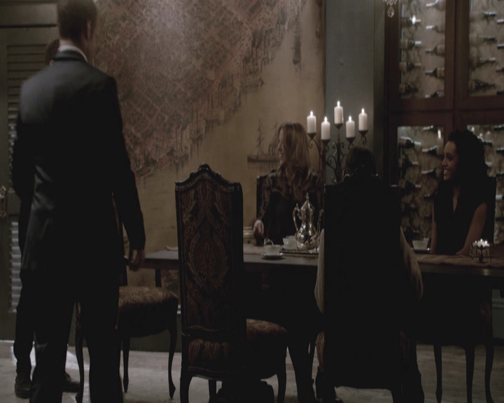 VampireDiariesWorld-dot-nl_TheOriginals-S3GagReel0031.jpg