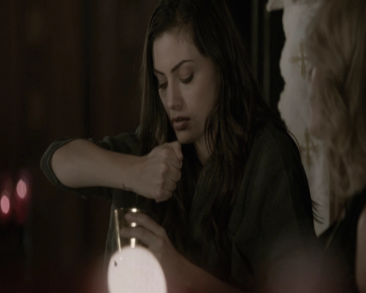 VampireDiariesWorld-dot-nl_TheOriginals-S3GagReel0069.jpg