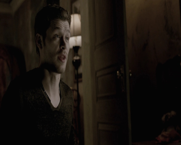 VampireDiariesWorld-dot-nl_TheOriginals-S3GagReel0086.jpg