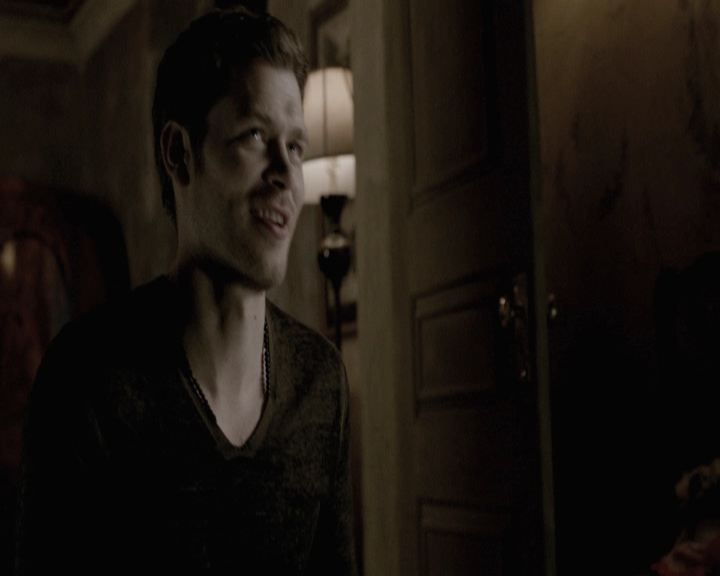 VampireDiariesWorld-dot-nl_TheOriginals-S3GagReel0089.jpg