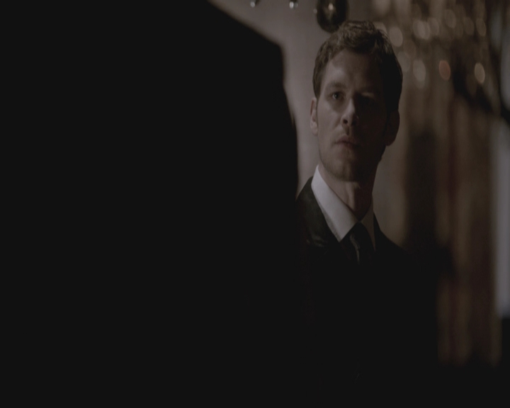 VampireDiariesWorld-dot-nl_TheOriginals-S3GagReel0099.jpg