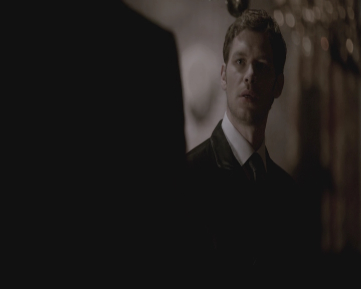 VampireDiariesWorld-dot-nl_TheOriginals-S3GagReel0101.jpg