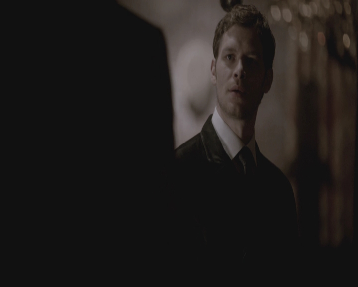 VampireDiariesWorld-dot-nl_TheOriginals-S3GagReel0102.jpg