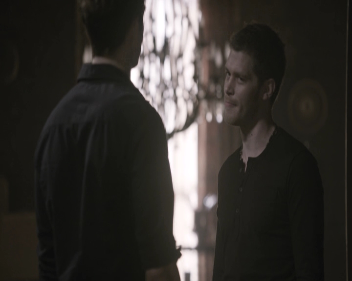 VampireDiariesWorld-dot-nl_TheOriginals-S3GagReel0113.jpg