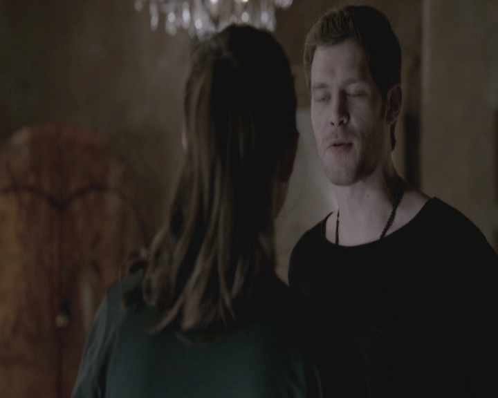 VampireDiariesWorld-dot-nl_TheOriginals-S3GagReel0133.jpg