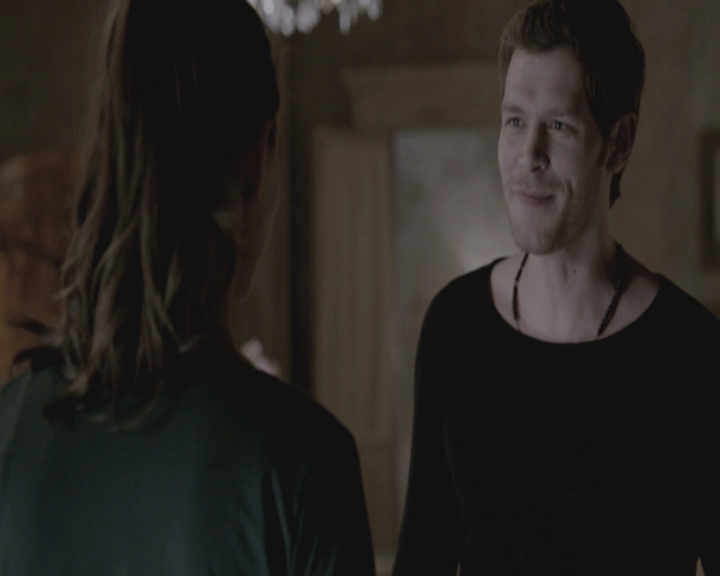 VampireDiariesWorld-dot-nl_TheOriginals-S3GagReel0136.jpg