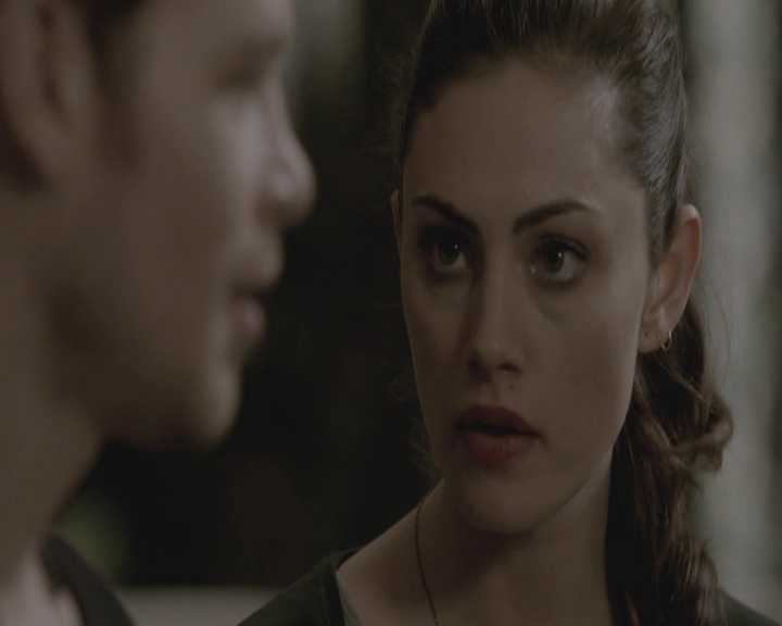 VampireDiariesWorld-dot-nl_TheOriginals-S3GagReel0149.jpg