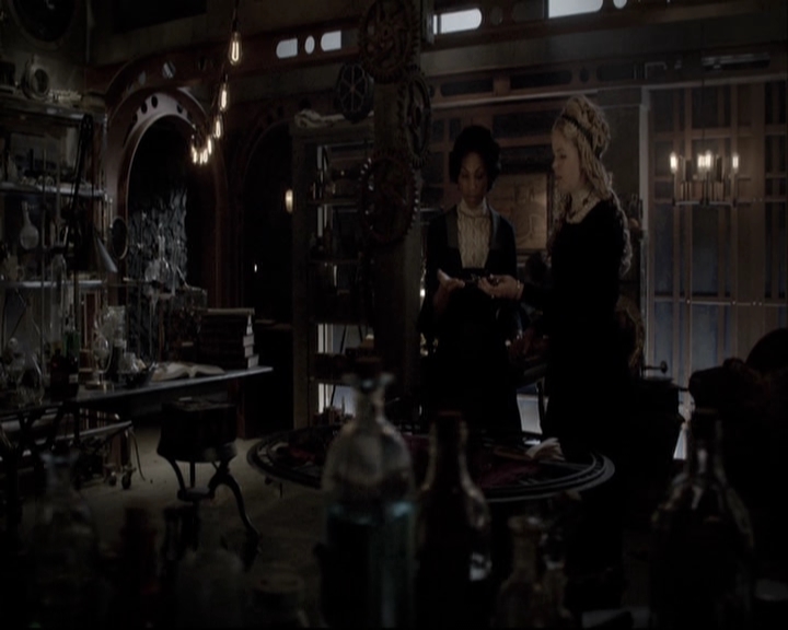 VampireDiariesWorld-dot-nl_TheOriginals-S3TheAwakeningsWebSeries-Slaughter0015.jpg