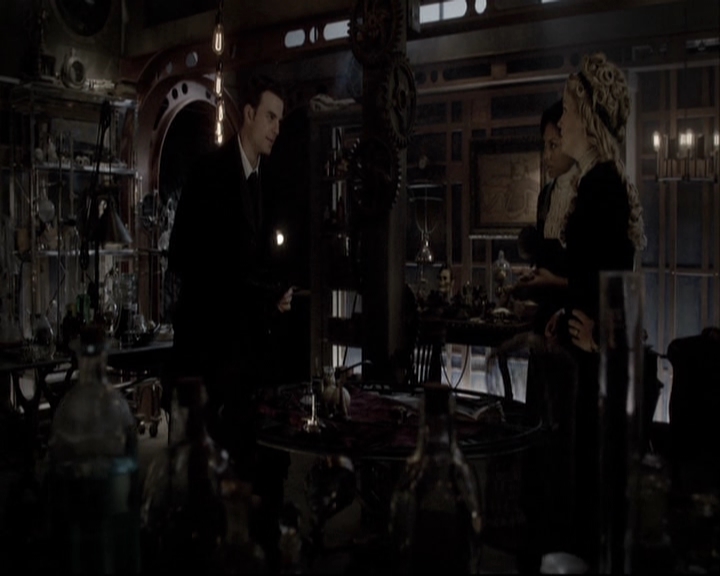 VampireDiariesWorld-dot-nl_TheOriginals-S3TheAwakeningsWebSeries-Slaughter0027.jpg