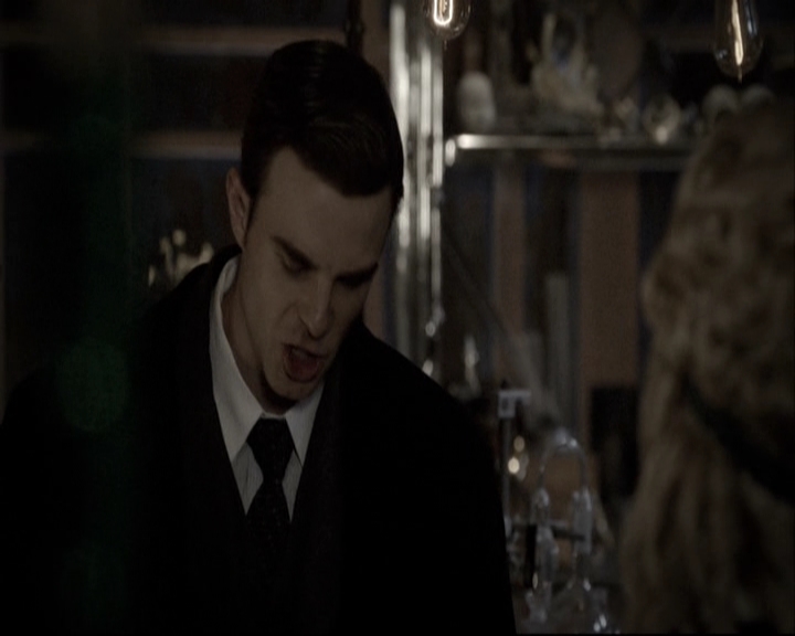 VampireDiariesWorld-dot-nl_TheOriginals-S3TheAwakeningsWebSeries-Slaughter0028.jpg