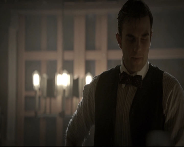 VampireDiariesWorld-dot-nl_TheOriginals-S3TheAwakeningsWebSeries-Trickster0054.jpg