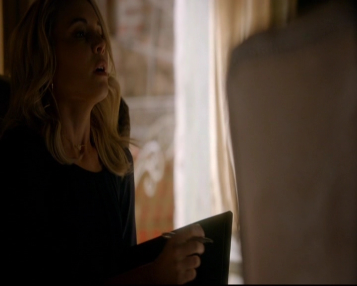 VampireDiariesWorld-dot-nl_TheOriginals_3x01ForTheMillemnium0253.jpg